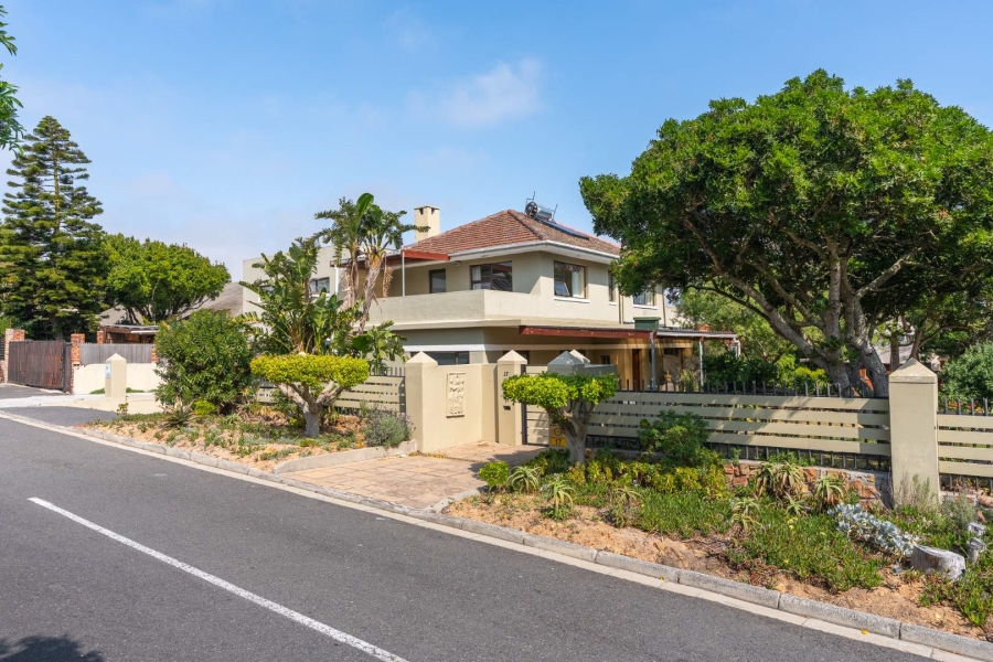 4 Bedroom Property for Sale in Milnerton Western Cape